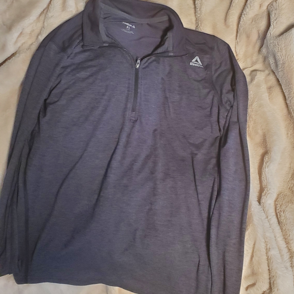 Reebok pullover
